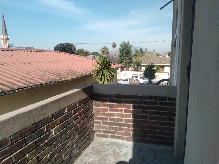 1 Bedroom Property for Sale in Fairfield Estate Western Cape